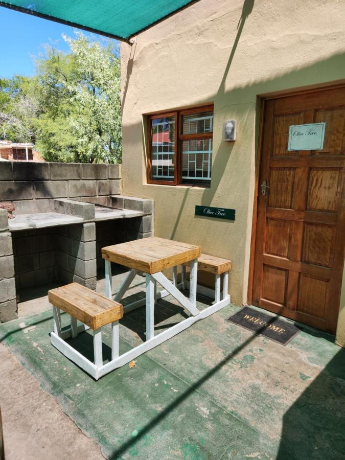 Garden Corner Guesthouse Beaufort West Eksteriør bilde