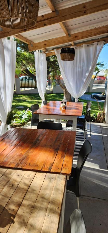 Garden Corner Guesthouse Beaufort West Eksteriør bilde